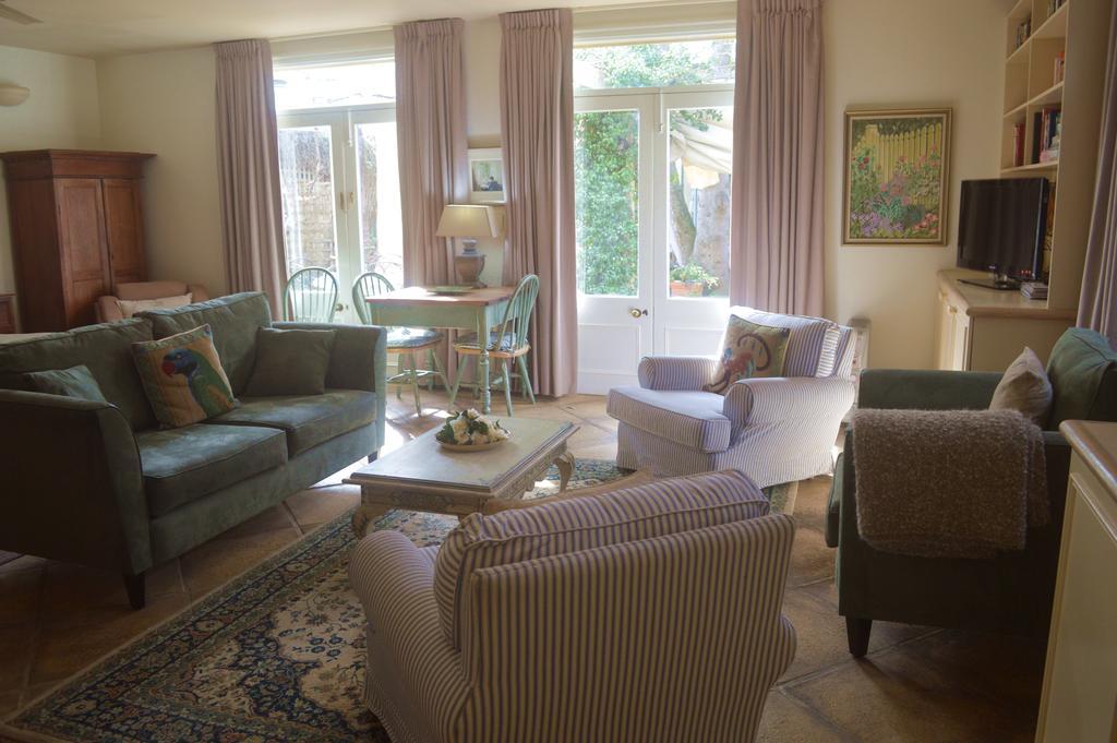 Athelney Cottage Bed And Breakfast Аделаида Экстерьер фото