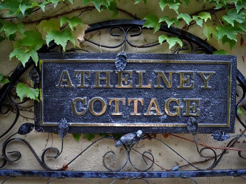 Athelney Cottage Bed And Breakfast Аделаида Экстерьер фото