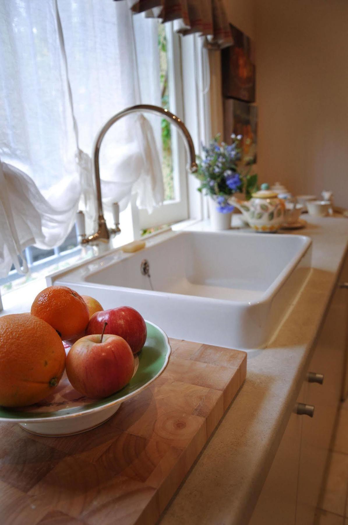 Athelney Cottage Bed And Breakfast Аделаида Экстерьер фото